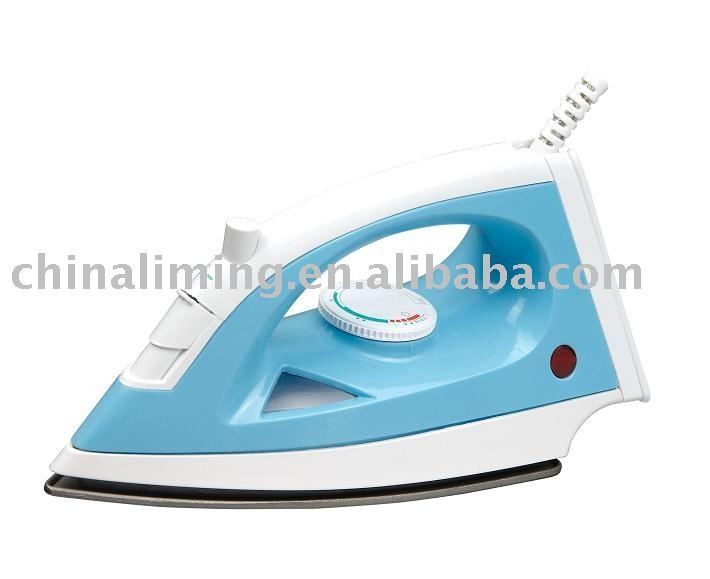 Ironing with 110-127/220-240V Steam Iron LM-788 and 20g/min Continuous Steam